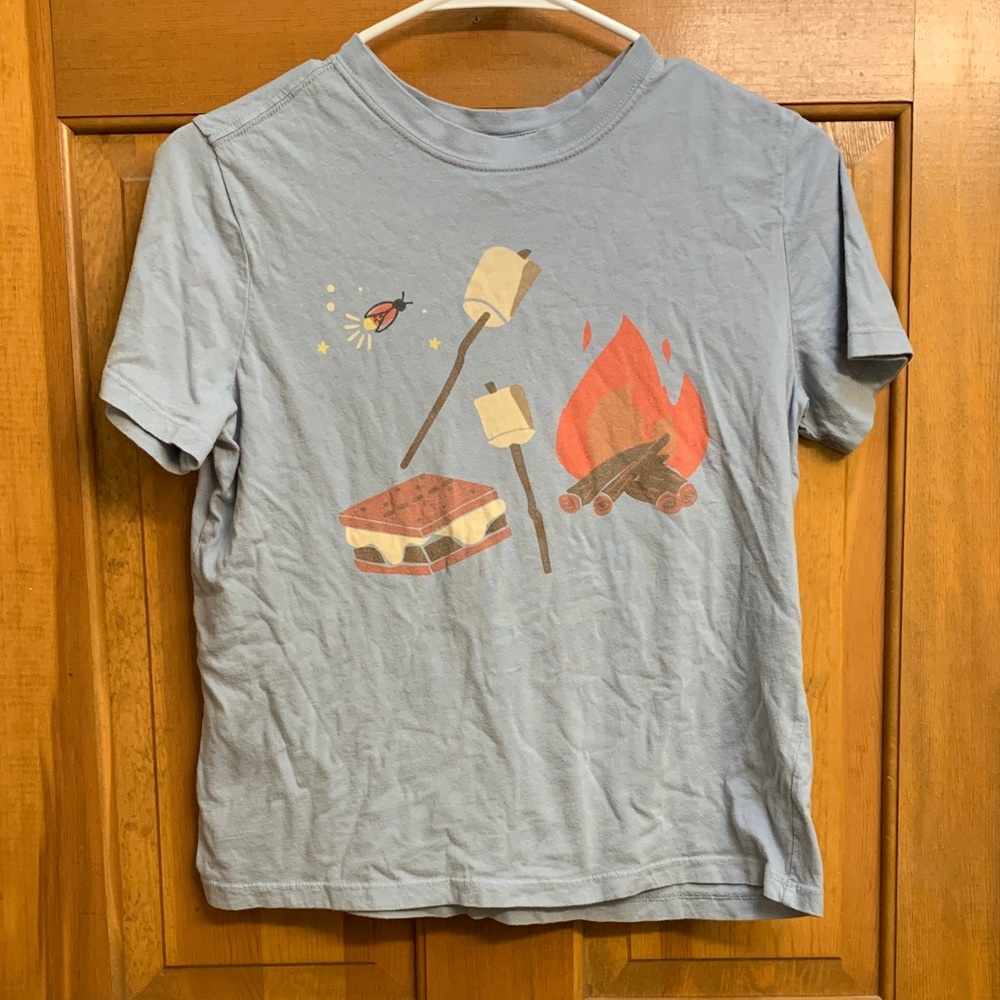 Hanna Andersson Light Blue Kids Tee with Campfire S'mores Graphic